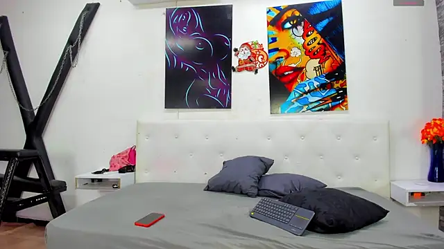 Snapshot of lucy_78_sweet chatting on 12.17.25 lucy 78 sweet online show from 12.17.25