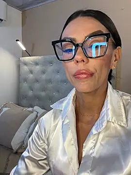 Snapshot of SofhiaTaylor chatting on 01.16.26 SofhiaTaylor online show from 01.16.26