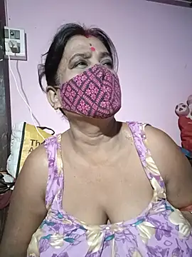 Snapshot of me-pari-hu chatting on 06.26.26 me-pari-hu online show from 06.26.26