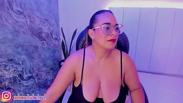 Snapshot of MHONIKBELUCCI chatting on 07.09.26 MHONIKBELUCCI online show from 07.09.26