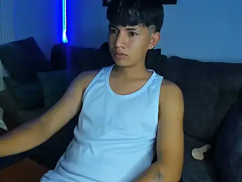 Mikke18 online show from 12.16.25