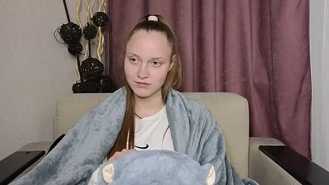 Snapshot of BibiStapler chatting on 12.15.25 BibiStapler online show from 12.15.25