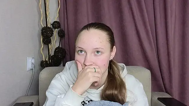 Snapshot of BibiStapler chatting on 01.14.26 BibiStapler online show from 01.14.26