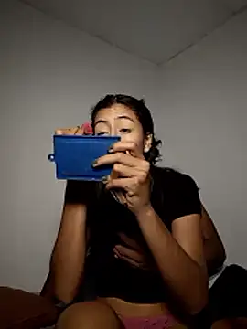 Snapshot of laia_williamss chatting on 01.11.26 laia williamss online show from 01.11.26