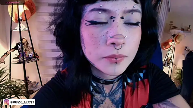 Snapshot of AryRousse chatting on 05.16.26 AryRousse online show from 05.16.26