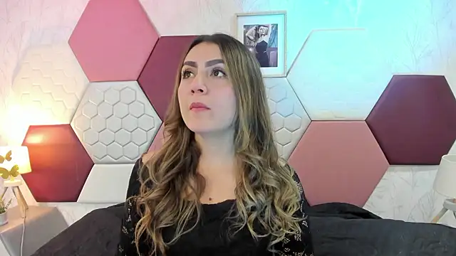 AriaRous online show from 03.25.26