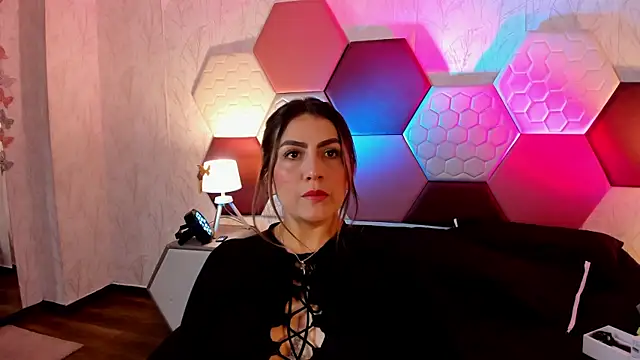 AriaRous online show from 06.17.26