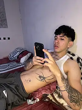 Snapshot of wil_hot chatting on 01.14.26 wil hot online show from 01.14.26