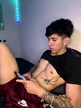 Snapshot of wil_hot chatting on 01.19.26 wil hot online show from 01.19.26