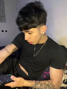 Snapshot of wil_hot chatting on 02.01.26 wil hot online show from 02.01.26