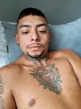 Snapshot of BASTIAN_NICOLAS_ chatting on 01.11.26 BASTIAN NICOLAS online show from 01.11.26