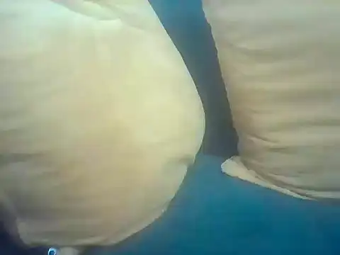 Snapshot of livhuwanie chatting on 01.10.26 livhuwanie online show from 01.10.26