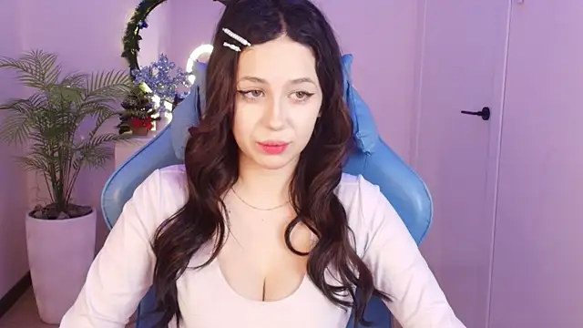 Snapshot of _K1sa_ chatting on 12.14.25 K1sa online show from 12.14.25