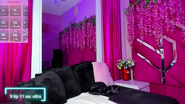 Snapshot of Alexa_Sanz chatting on 03.13.26 Alexa Sanz online show from 03.13.26