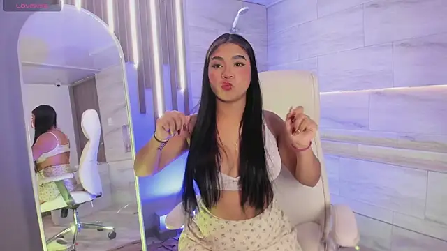 Snapshot of Mylarossi chatting on 02.05.26 Mylarossi online show from 02.05.26