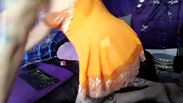 Freckleangel69 online show from 04.27.26