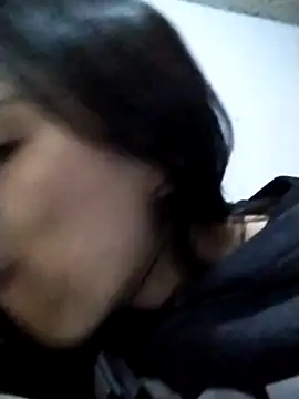 Snapshot of Cherrybombs_ chatting on 01.16.26 Cherrybombs online show from 01.16.26