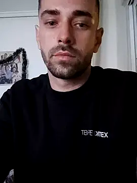 Snapshot of Elchicomalo29 chatting on 01.10.26 Elchicomalo29 online show from 01.10.26