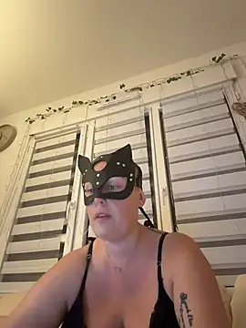 bellavelours online show from 06.25.26