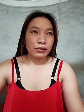 Snapshot of Evelyn-n chatting on 04.17.26 Evelyn-n online show from 04.17.26