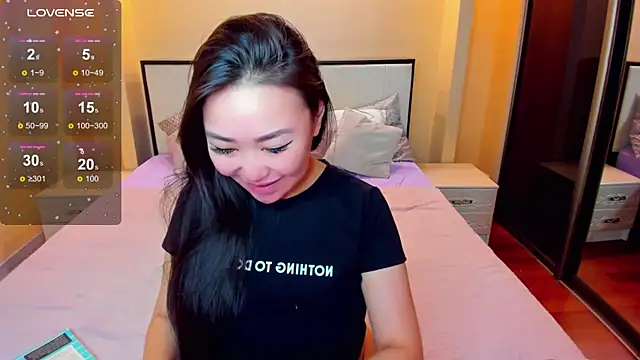 Snapshot of Purebeautyy chatting on 01.18.26 Purebeautyy online show from 01.18.26