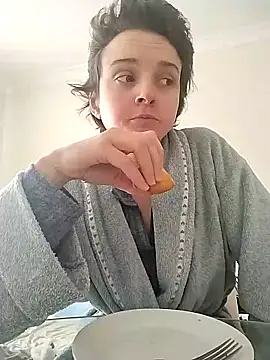 Amy01112 online show from 04.26.26