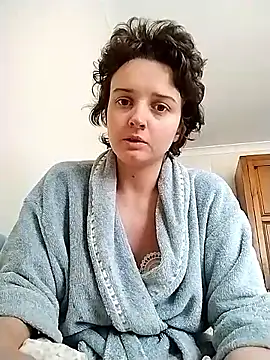 Snapshot of Amy01112 chatting on 06.11.26 Amy01112 online show from 06.11.26