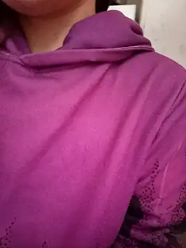 gatitachula93 online show from 02.27.26