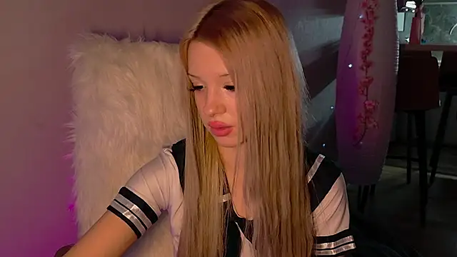 lana parker online show from 12.15.25