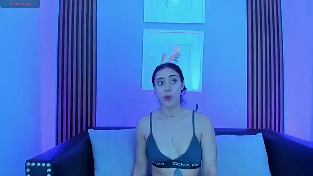 Snapshot of Ariana_collinss chatting on 06.05.26 Ariana collinss online show from 06.05.26