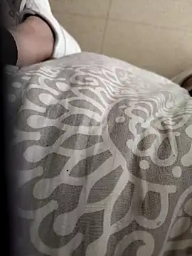 Snapshot of TRESBONNEBITE chatting on 03.23.26 TRESBONNEBITE online show from 03.23.26