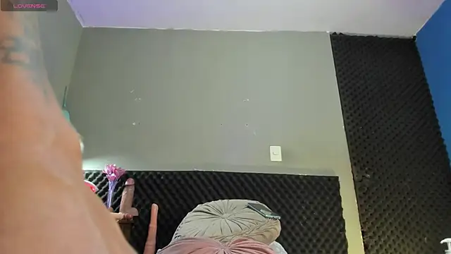 Shadia Squirt online show from 06.10.26