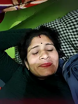 Snapshot of Sonamhot743 chatting on 12.19.25 Sonamhot743 online show from 12.19.25