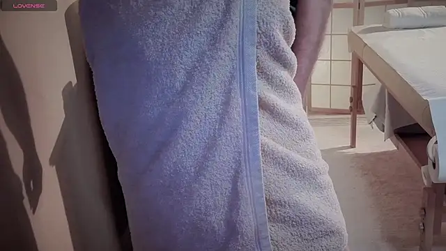 Snapshot of Kinky_Massage_Room chatting on 02.10.26 Kinky Massage Room online show from 02.10.26