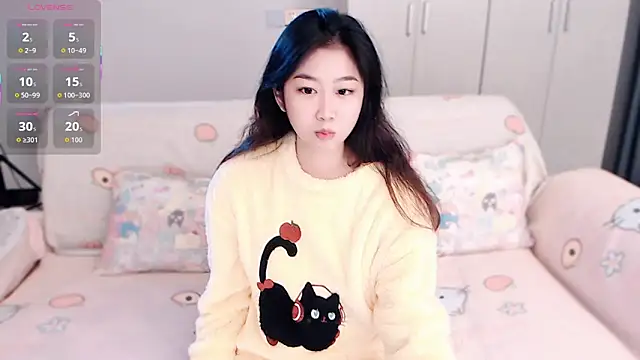 Snapshot of Camila-888 chatting on 12.16.25 Camila-888 online show from 12.16.25