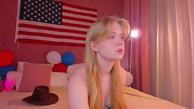 Snapshot of Victori_Fox chatting on 07.05.26 Victori Fox online show from 07.05.26