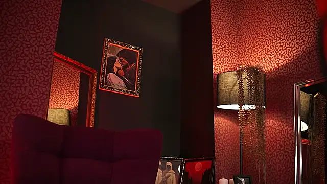 Roxa Lana online show from 06.20.26