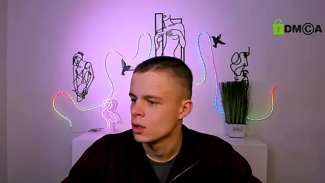 Snapshot of veldi_to chatting on 12.21.25 veldi to online show from 12.21.25