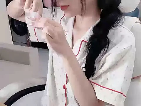 Snapshot of Yuyu-baobei chatting on 05.07.26 Yuyu-baobei online show from 05.07.26