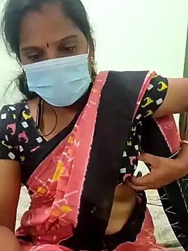 Snapshot of Tamil_Pallavi chatting on 12.13.25 Tamil Pallavi online show from 12.13.25