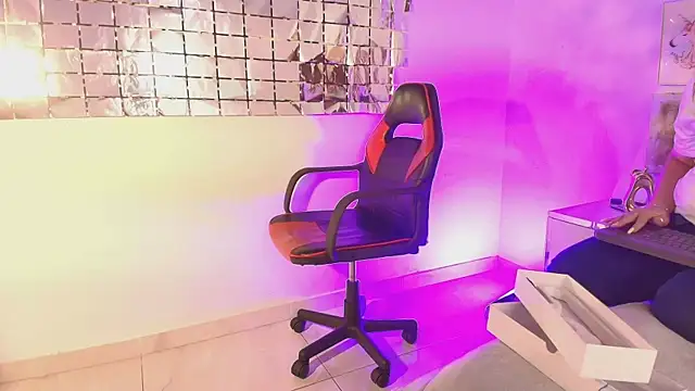 ElenaLauren online show from 07.21.26