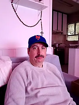 Snapshot of FocussedFreckle chatting on 03.14.26 FocussedFreckle online show from 03.14.26