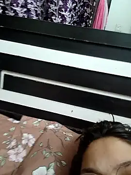 Snapshot of shilpa-singh chatting on 01.08.26 shilpa-singh online show from 01.08.26