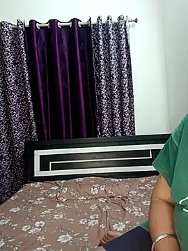 Snapshot of shilpa-singh chatting on 02.01.26 shilpa-singh online show from 02.01.26