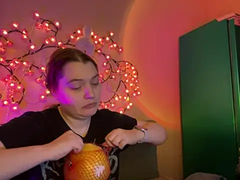 Snapshot of Ungoliant_Kiss chatting on 03.01.26 Ungoliant Kiss online show from 03.01.26