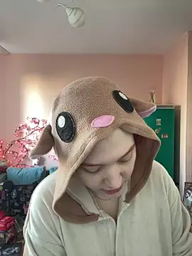 Snapshot of Ungoliant_Kiss chatting on 03.21.26 Ungoliant Kiss online show from 03.21.26