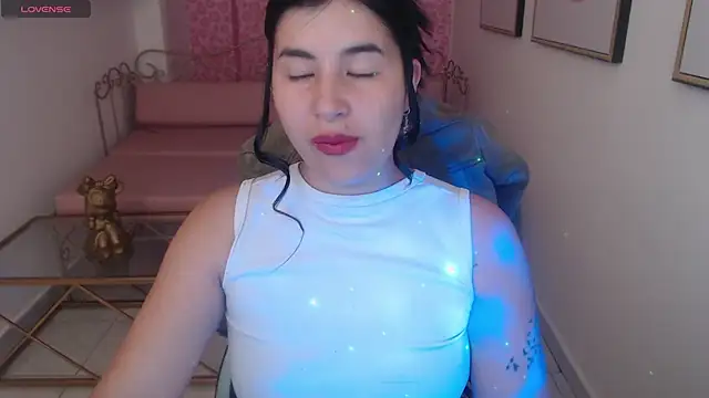 Snapshot of Nina_harpper_ chatting on 02.02.26 Nina harpper online show from 02.02.26