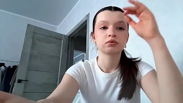 EllieBerrie online show from 02.10.26