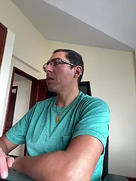 Snapshot of Tu_Principe_Azul36 chatting on 06.05.26 Tu Principe Azul36 online show from 06.05.26