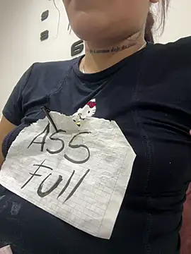 Snapshot of Slut_Dirty_Nastyy chatting on 02.18.26 Slut Dirty Nastyy online show from 02.18.26